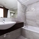 Livadhiotis Hotel