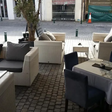 Livadhiotis Otel Larnaca