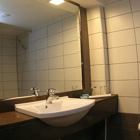 Otel Livadhiotis Larnaca