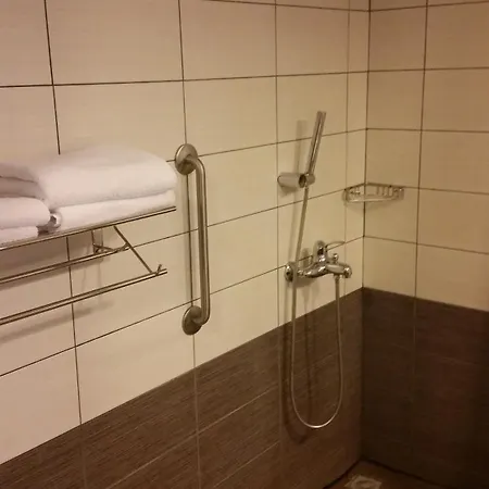 Livadhiotis Hotel Lárnaca