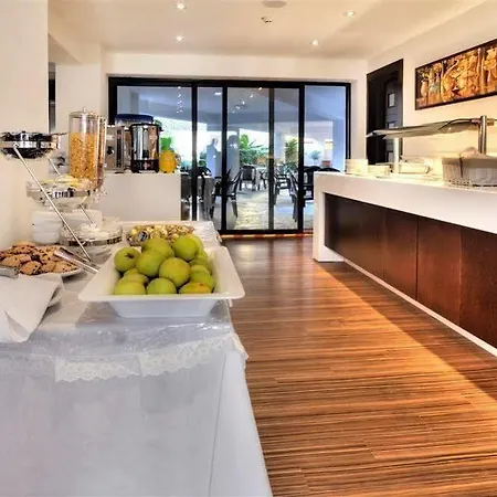 Otel Livadhiotis 2*