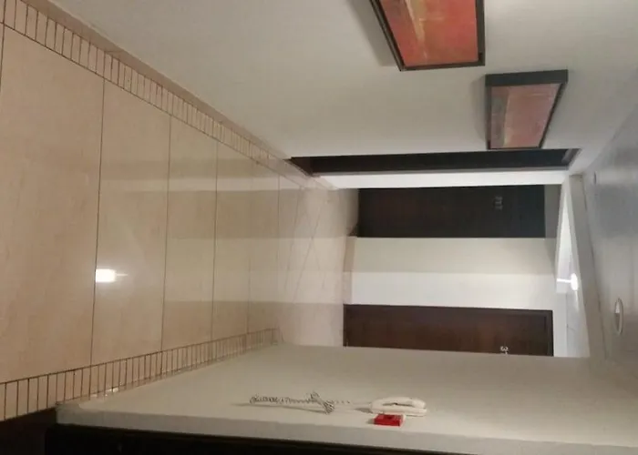 Livadhiotis Готель 2*