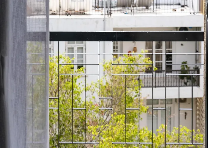 Готель Livadhiotis