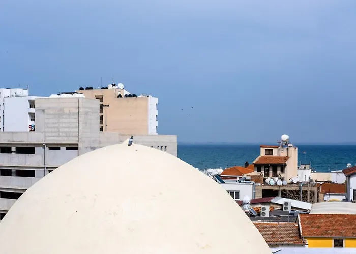 Livadhiotis 2* Ларнака