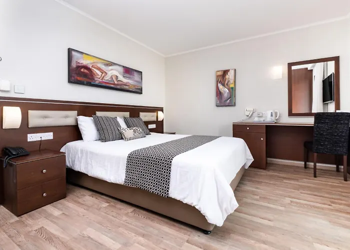 Livadhiotis 2* Ларнака