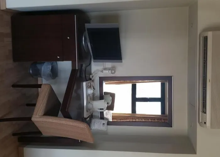 Livadhiotis Готель