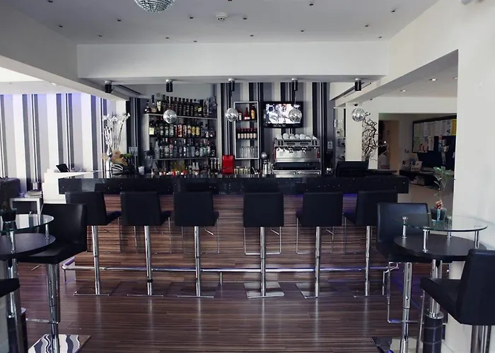 Szálloda Livadhiotis Lárnaka